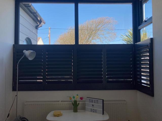 The Salt Box- Lovely Refurbished Annexe, Free Parking, Walk To Porth Beach. Saint Columb Minor Bagian luar foto