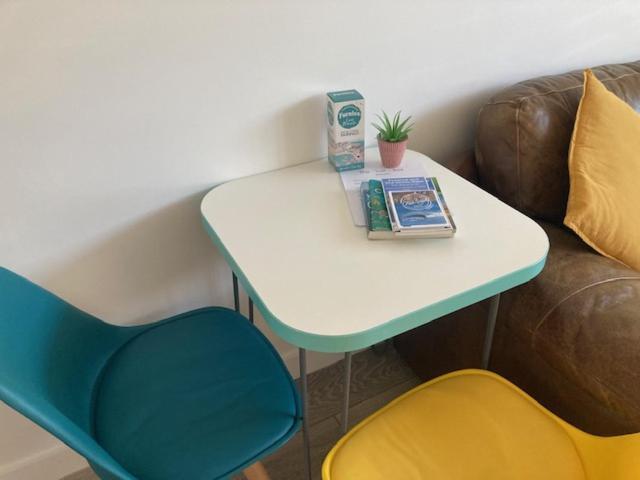 The Salt Box- Lovely Refurbished Annexe, Free Parking, Walk To Porth Beach. Saint Columb Minor Bagian luar foto